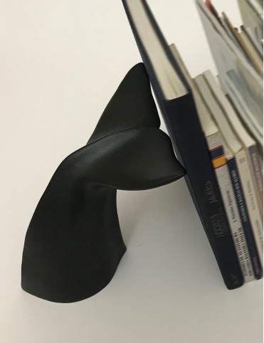 Escultura suporte livros Cachalote (Preto)